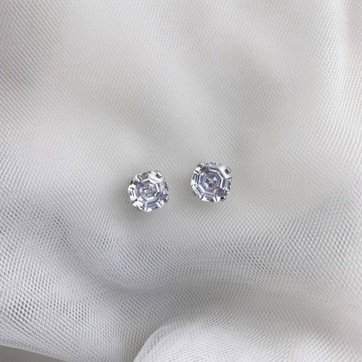 Nakihla Earrings